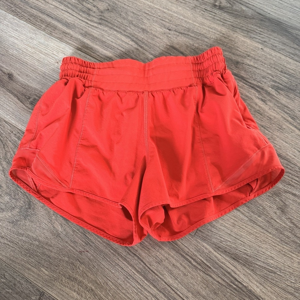 Lululemon Hotty Hot High-Rise Lined Short 2.5" Size 4 RED - LW7ARJR